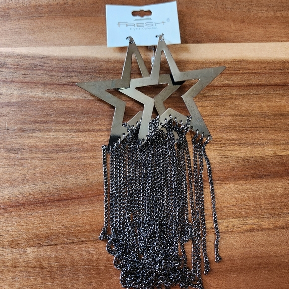 Celestial Star Earrings - Picture 3 of 4